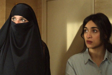 DUE SOTTO IL BURQA
