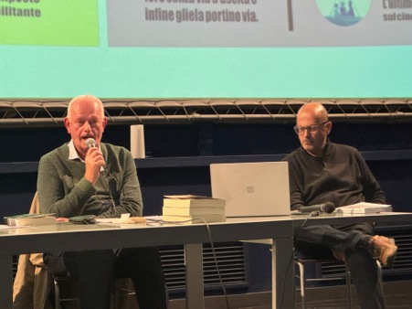 motion_photo_5200285903019783147